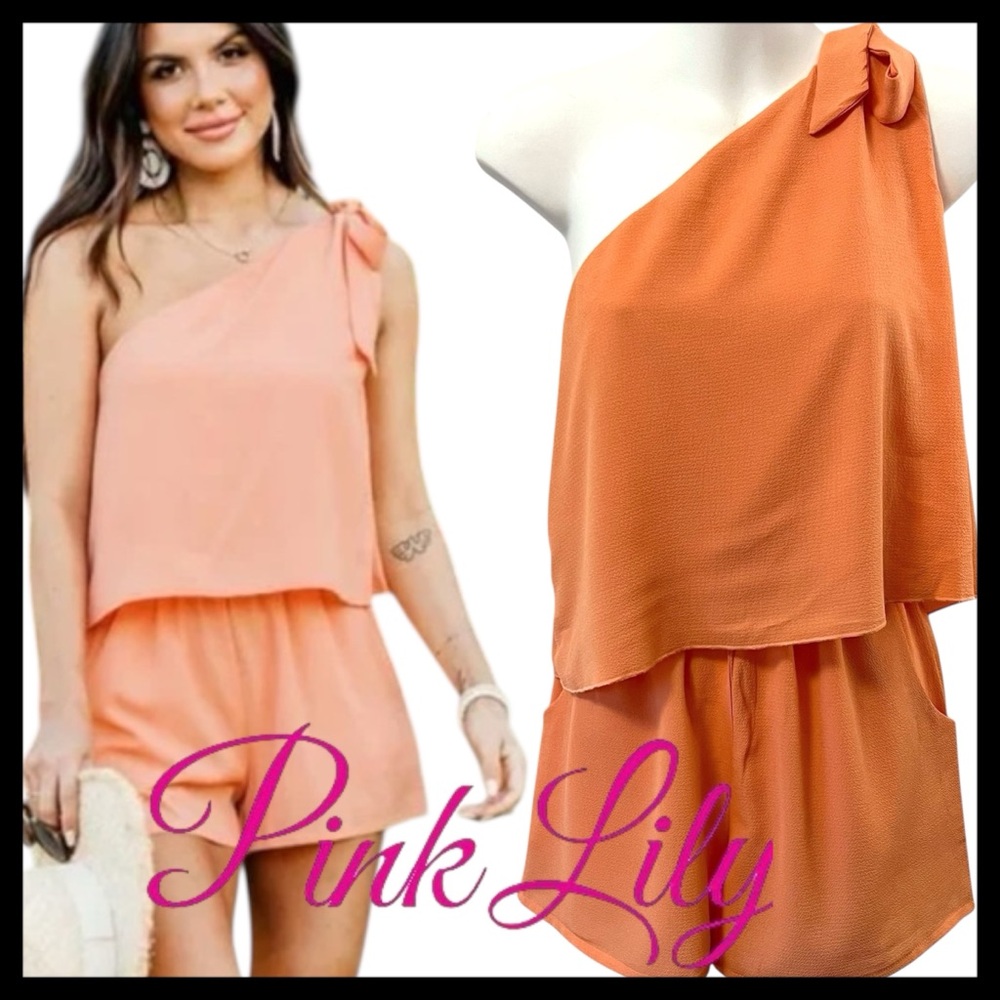 Pink Lily Tangerine/Peach Tiered One-Shoulder Romper (XS)